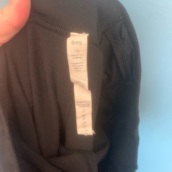 Lululemon yoga pants - Picture 6 of 6